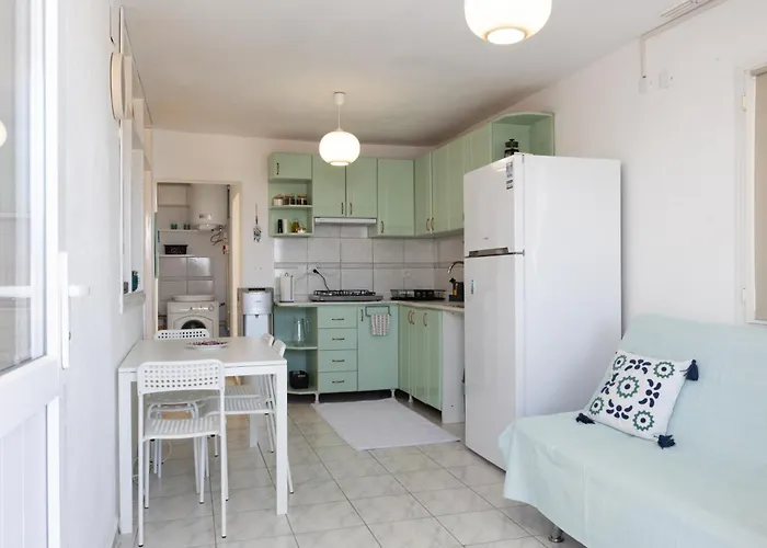 Seaview Apartment
